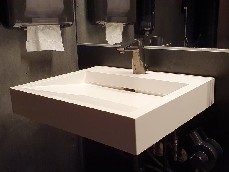 System 100 washbasin