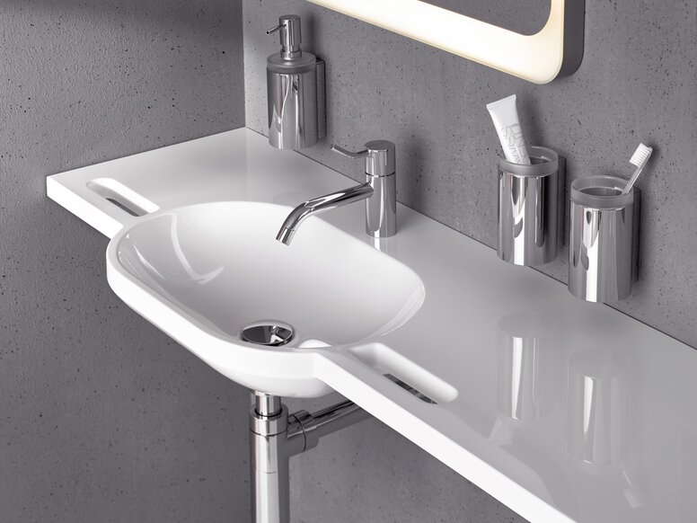 Washbasin with slate handles, oval basin, single-lever mixer in chrome, Becker and soap dispenser